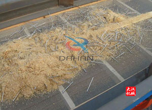 直線(xiàn)篩物料運(yùn)轉(zhuǎn)軌跡